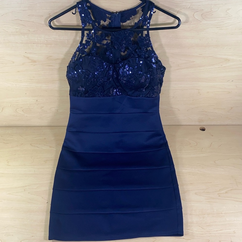 Woman’s Cocktail Evening Dress Dark Navy Blue Size 3